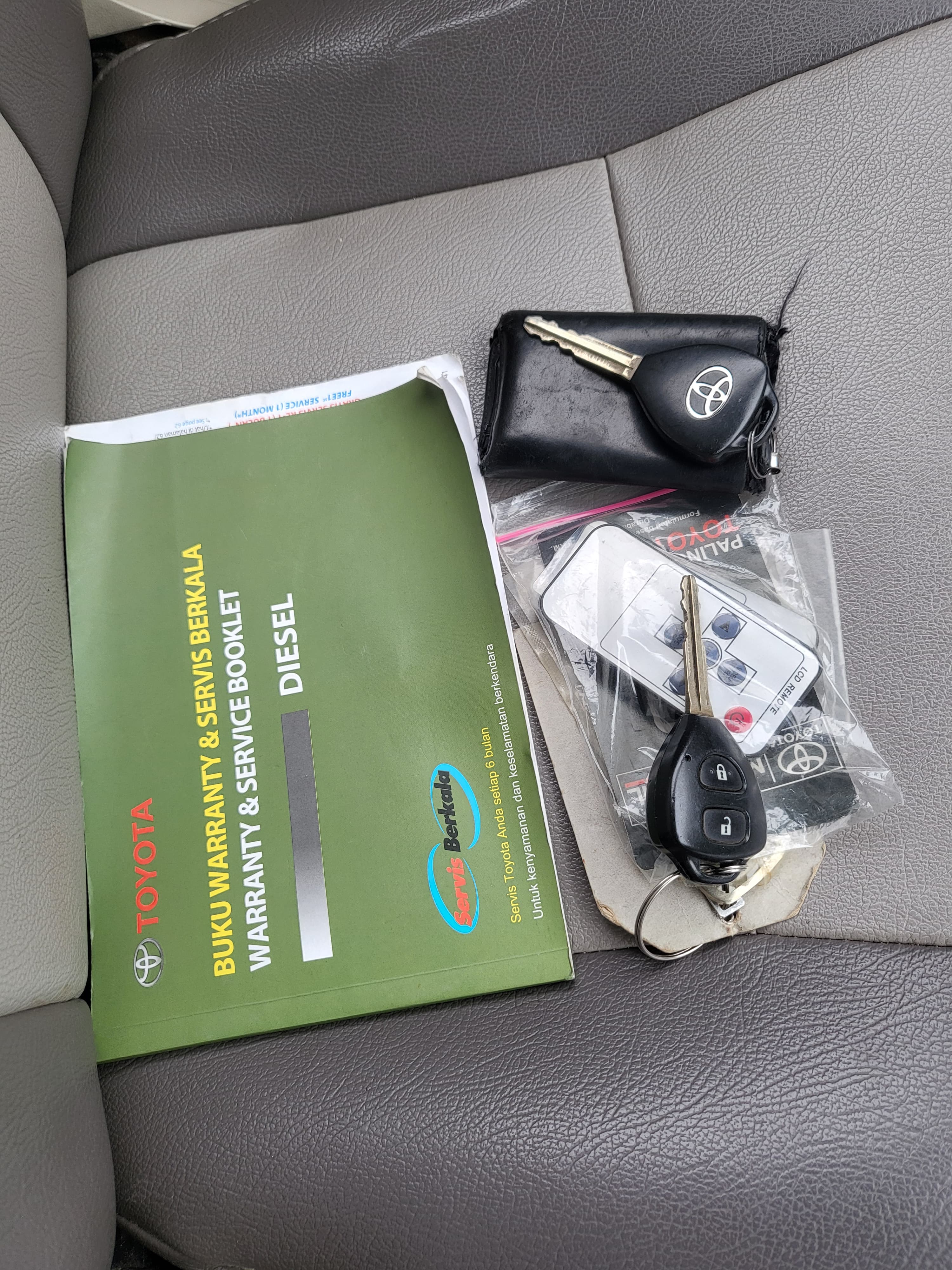 2013 Toyota Kijang Innova 2013 Toyota Kijang Innova