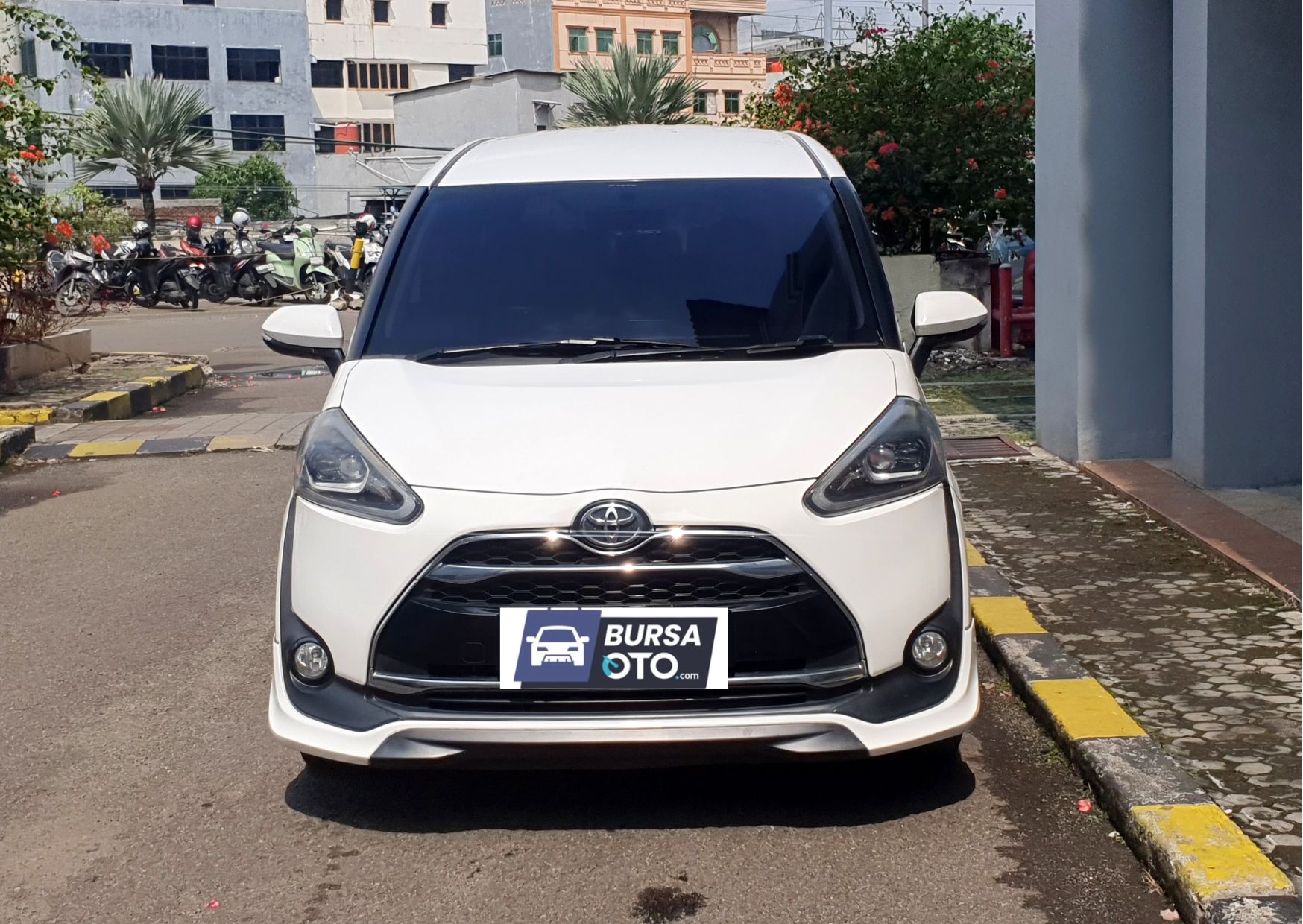 Second Hand 2017 Toyota Sienta Second Hand 2017 Toyota Sienta