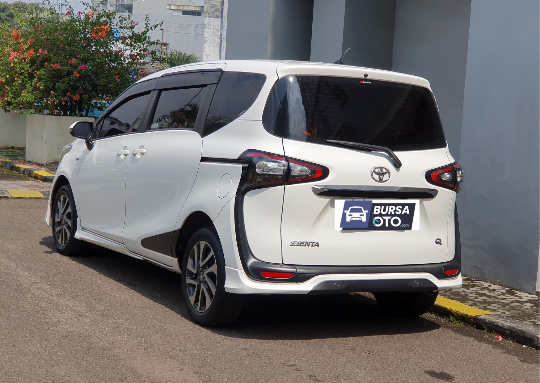 2017 Toyota Sienta 2017 Toyota Sienta