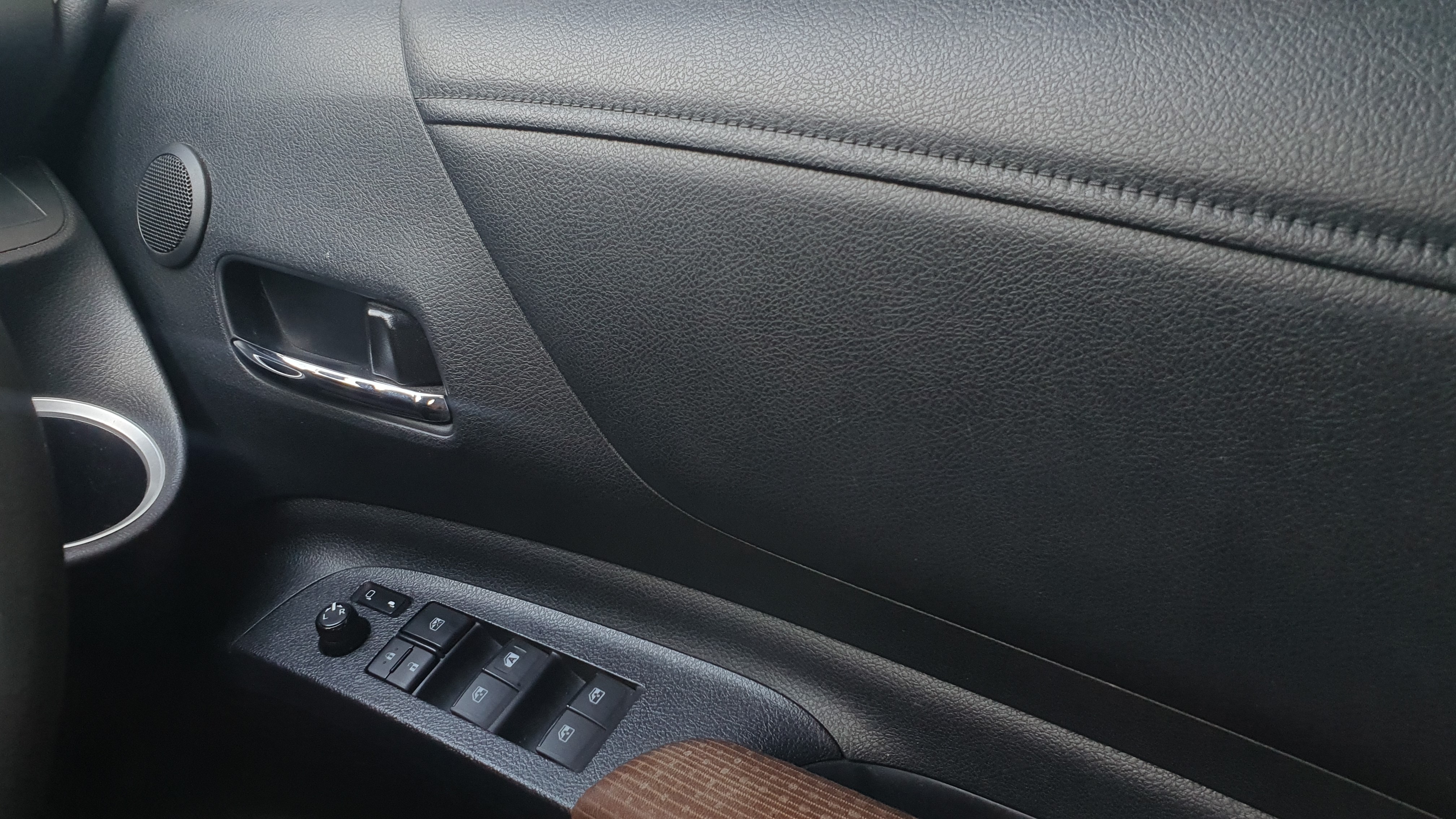 2017 Toyota Sienta 2017 Toyota Sienta