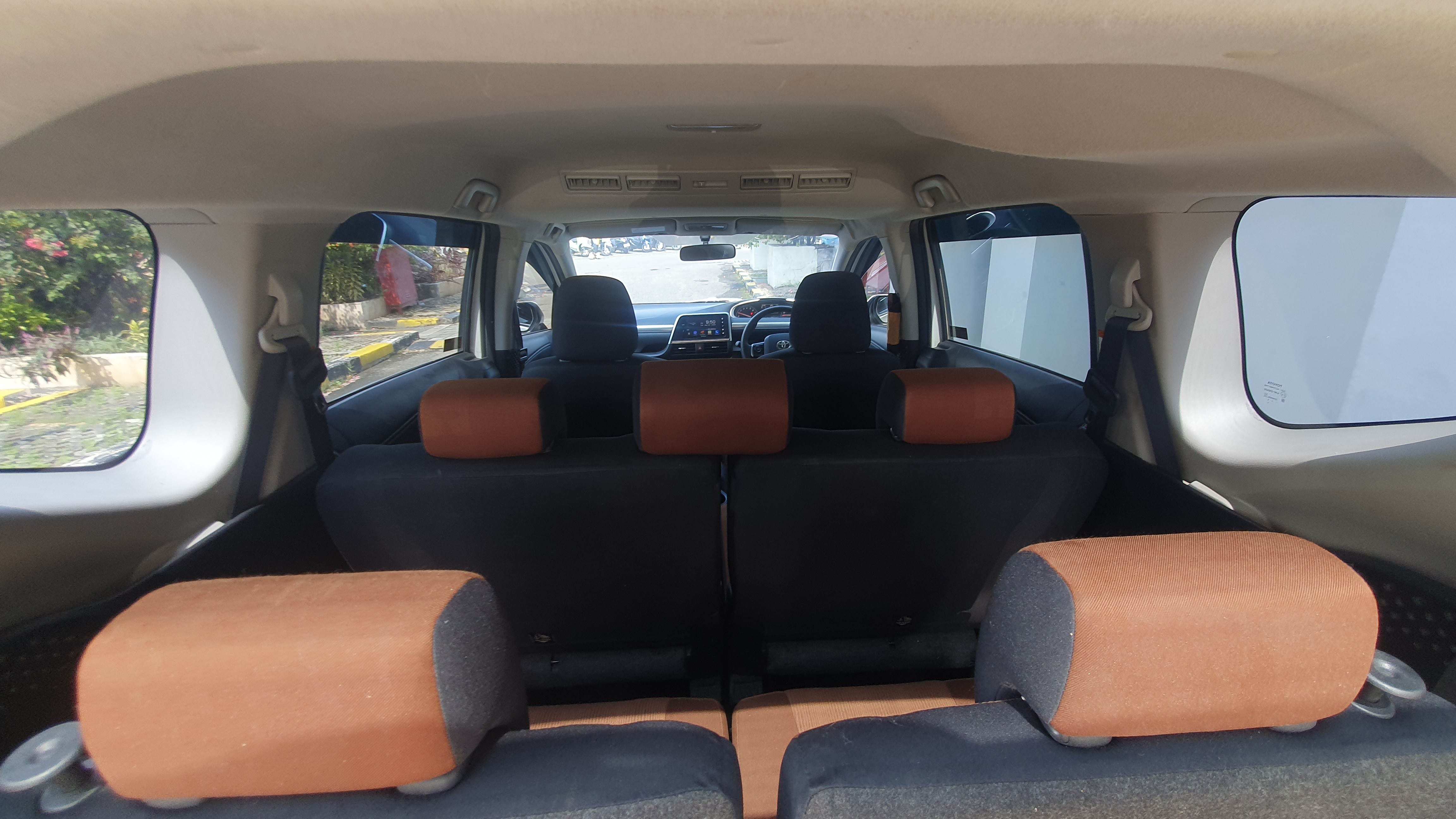 2017 Toyota Sienta 2017 Toyota Sienta