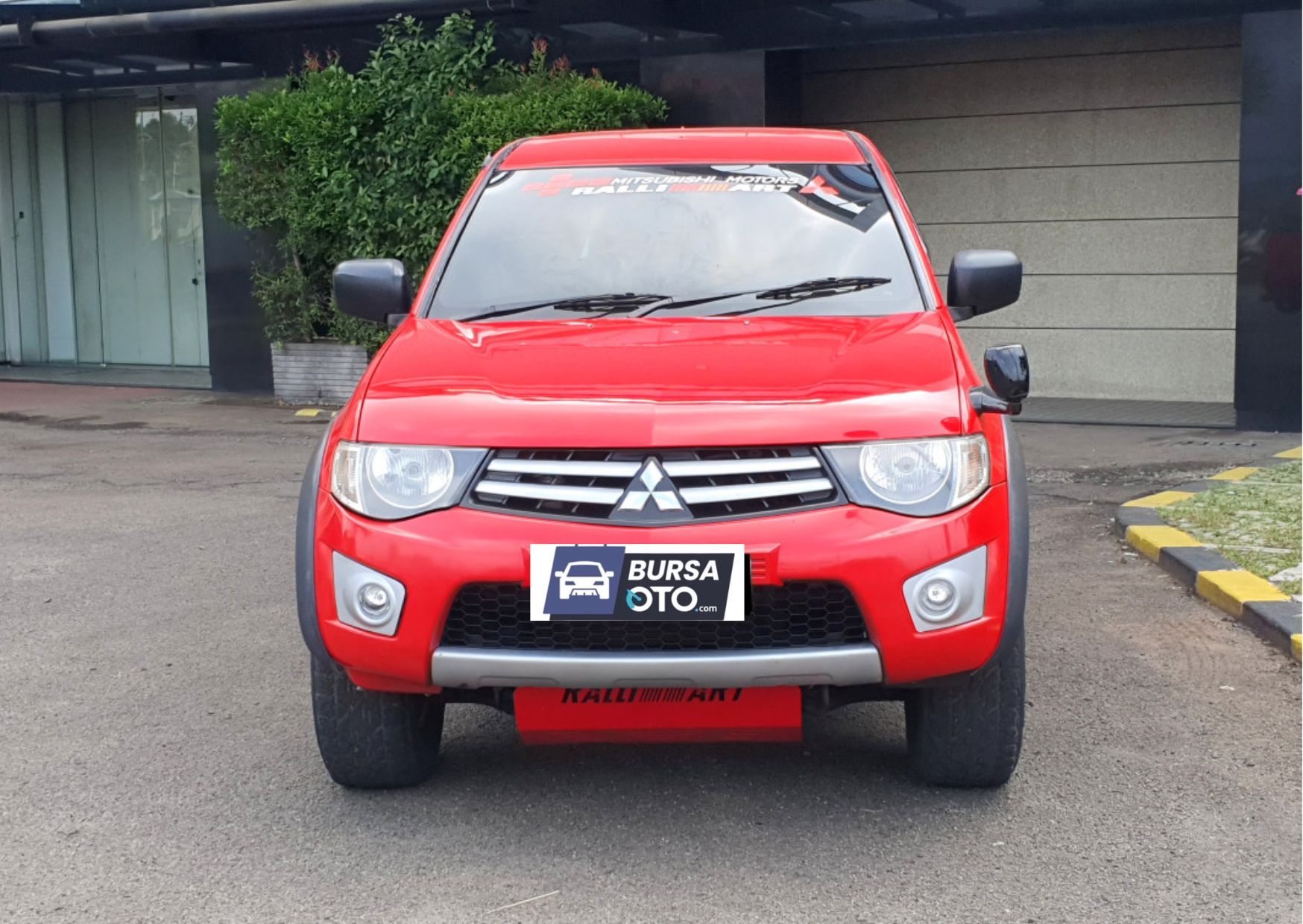 2015 Mitsubishi Strada Bekas 2015 Mitsubishi Strada Bekas