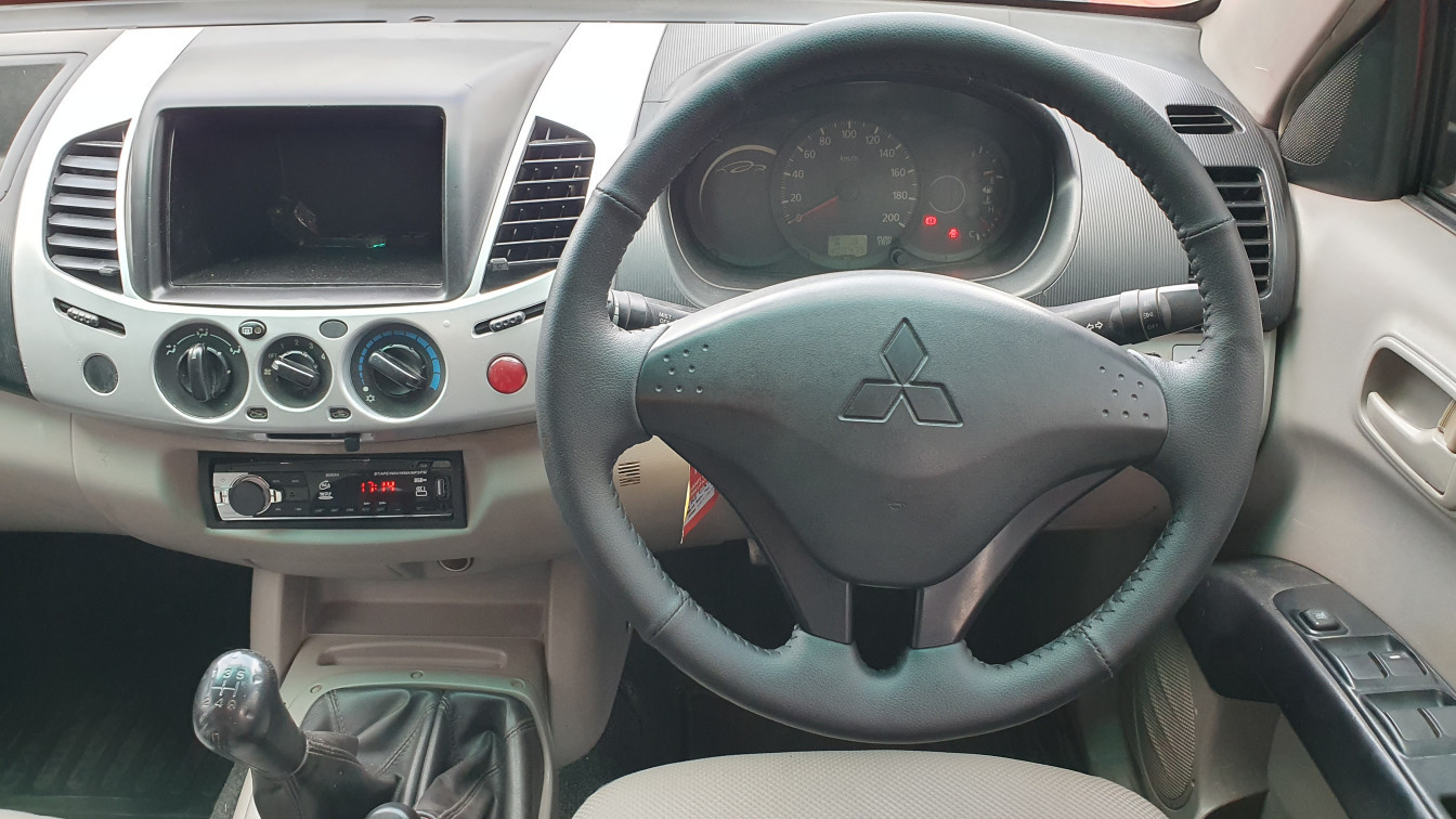 2015 Mitsubishi Strada 2015 Mitsubishi Strada