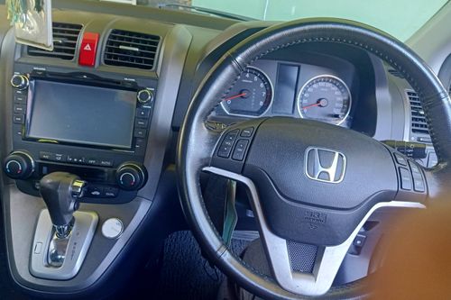 Second hand 2011 Honda CR-V 2.0L 2WD 