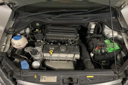 2015 Volkswagen Polo 1.6L Comfortline  lama