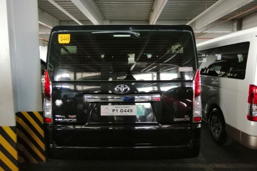 Second hand 2019 Toyota Hiace GL Grandia A/T 