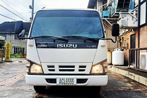 Second hand 2016 Isuzu IPV 2.5 MT 