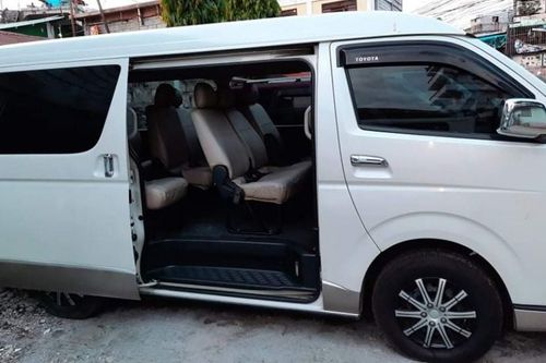 Second hand 2012 Toyota Hiace 2.5 GL Grandia MT 