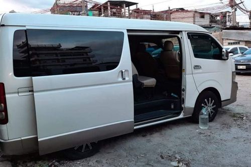 2nd Hand 2012 Toyota Hiace 2.5 GL Grandia MT