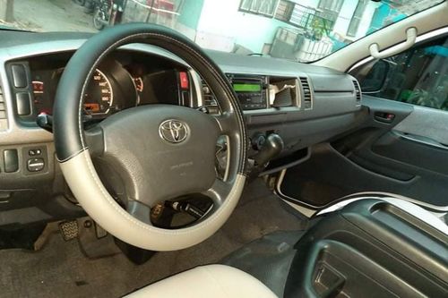 Used 2012 Toyota Hiace 2.5 GL Grandia MT