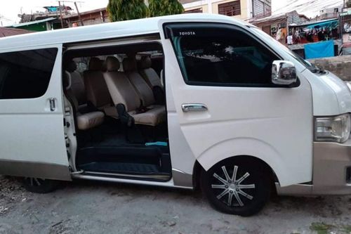 Used 2012 Toyota Hiace 2.5 GL Grandia MT
