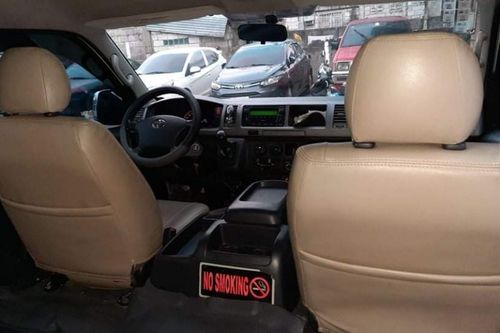 Used 2012 Toyota Hiace 2.5 GL Grandia MT