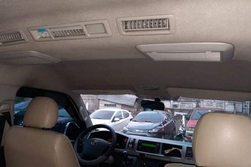 Used 2012 Toyota Hiace 2.5 GL Grandia MT