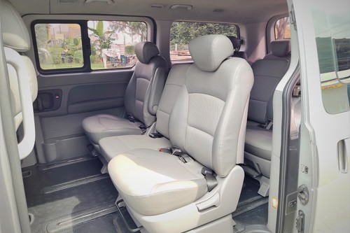 Used 2011 Hyundai Grand Starex 2.5 CVX