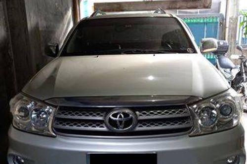 Used 2011 Toyota Fortuner 2.7 G Gas A/T