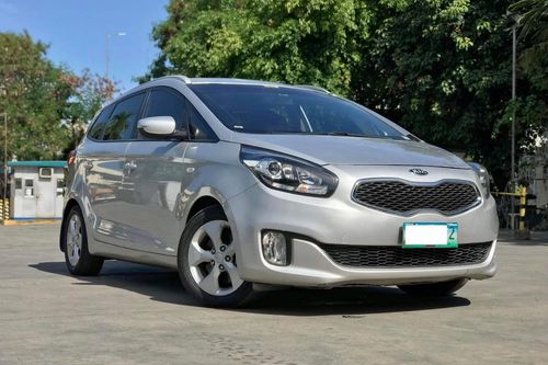 Second hand 2013 Kia Carens LX AT 