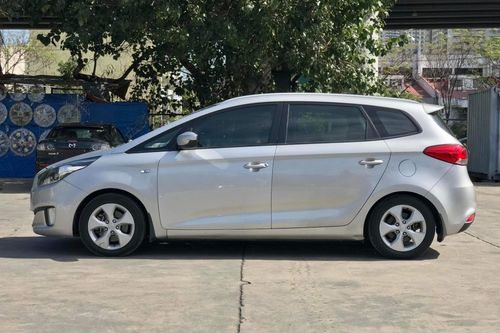 Used 2013 Kia Carens LX AT