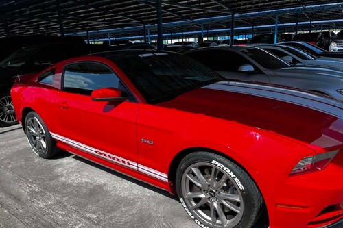 Second hand 2014 Ford Mustang 5.0L GT Premium V8 