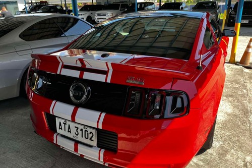 Old 2014 Ford Mustang 5.0L GT Premium V8