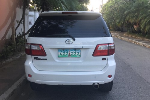 2nd Hand 2005 Toyota Fortuner 3.0 V AT