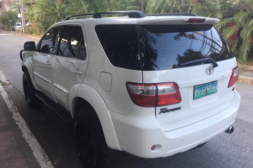 Old 2005 Toyota Fortuner 3.0 V AT