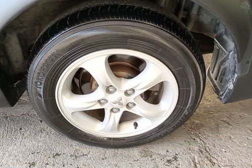 Used 2005 Mitsubishi Grandis 2.4L AT