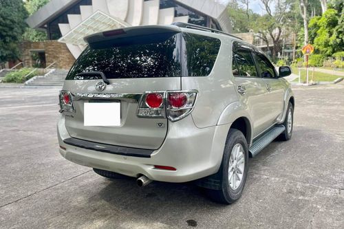 Second hand 2013 Toyota Fortuner 2.8 V Diesel 4x4 AT 
