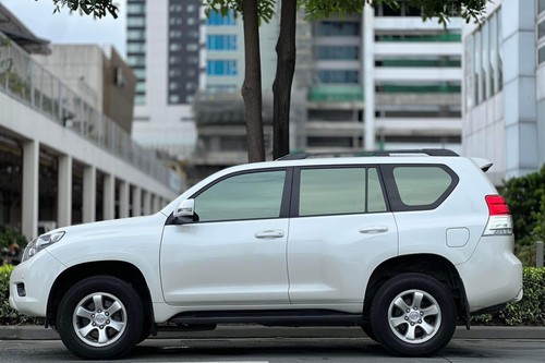 Used 2013 Toyota Land Cruiser Prado 3.0L A-T