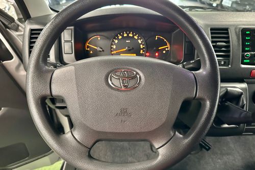Used 2021 Toyota Hiace 3.0L Commuter MT
