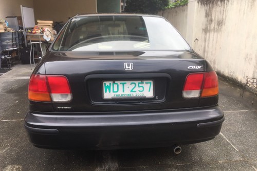 Old 1998 Honda Civic 1.6L VTI AT