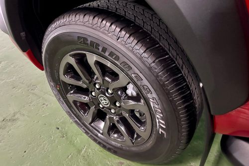 Used 2021 Toyota Hilux Conquest 2.4 4x2 A/T