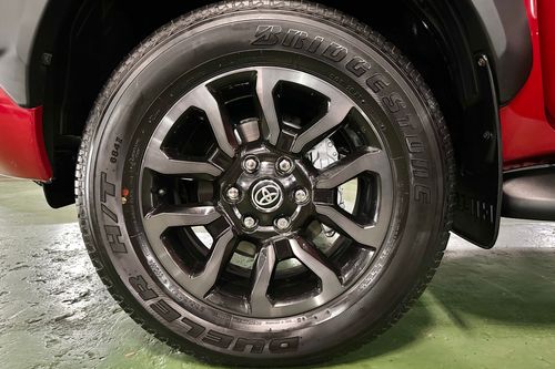 Used 2021 Toyota Hilux Conquest 2.4 4x2 A/T