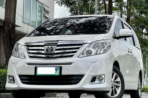 Second hand 2013 Toyota Alphard 3.5L AT 