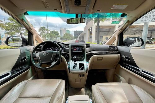 Used 2013 Toyota Alphard 3.5L AT