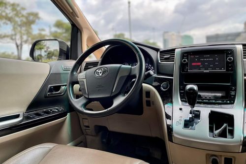 Used 2013 Toyota Alphard 3.5L AT