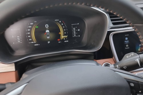 Old 2022 Geely Azkarra Luxury