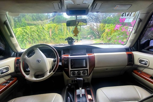 Second hand 2013 Nissan Patrol Super Safari 3.0L Turbo Automatic 4x4 