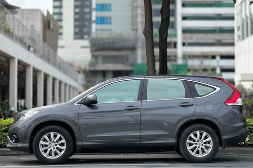 Old 2015 Honda CR-V 2.0L AT