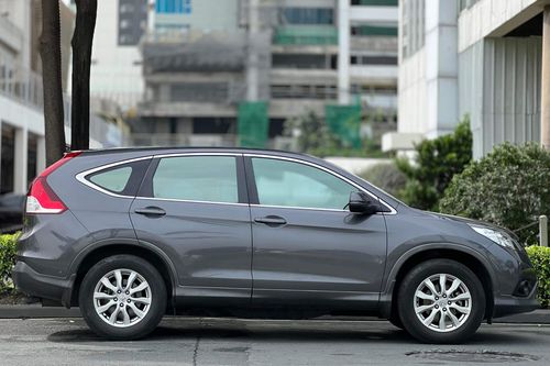 Second hand 2015 Honda CR-V 2.0L AT 