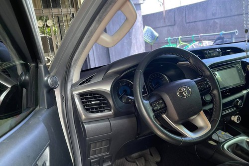 Used 2016 Toyota Hilux 2.4 G DSL 4x2 M/T