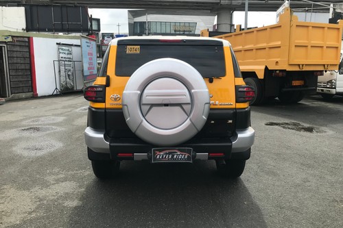 Second hand 2018 Toyota FJ Cruiser 4.0L V6 