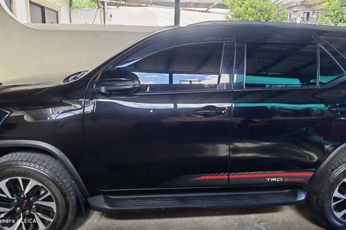 Second hand 2020 Toyota Fortuner 2.4 V Diesel 4x2 AT 