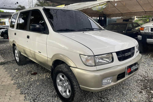 Used 2003 Isuzu Crosswind XTO AT