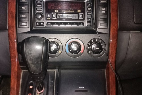 Used 2002 Kia Carnival 2.2 SX 7-Seater AT