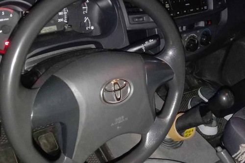 Second hand 2012 Toyota Hilux 2.4 L MT 