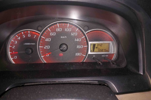 Old 2013 Toyota Avanza 1.5 G CVT