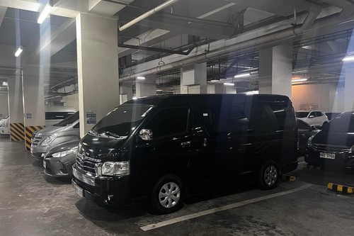 Second hand 2017 Toyota Hiace 3.0 Super Grandia AT 