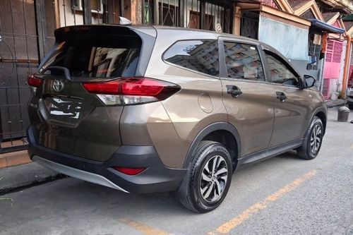 Second hand 2018 Toyota Rush 1.5 E AT 