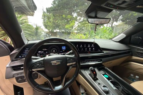 Second hand 2022 Cadillac Escalade ESV Platinum 