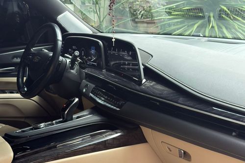 Old 2022 Cadillac Escalade ESV Platinum